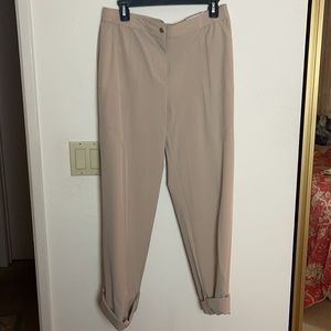 Chico’s Zenergy roll cuff pants taupe NWT.       M